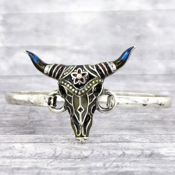Jewelry - 2/$20-Crystal & Flower Accented Gold Steer Bangle